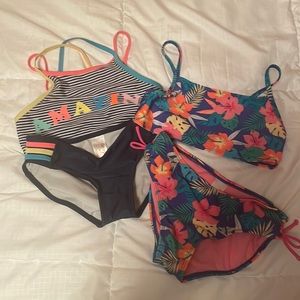 2 girls bikini sets cat and jack size M(7/8)